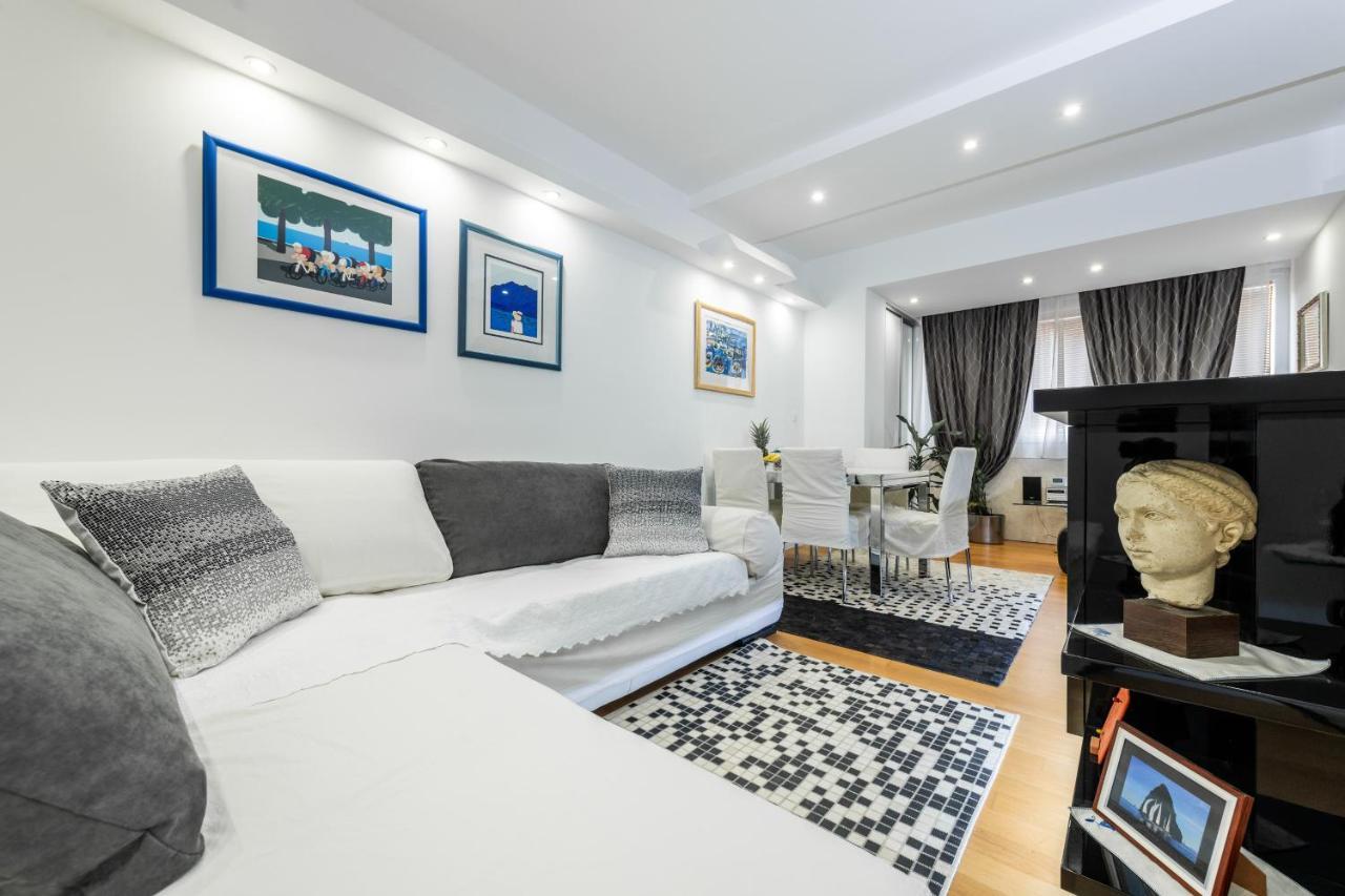Luxury Apartment Set Split Buitenkant foto