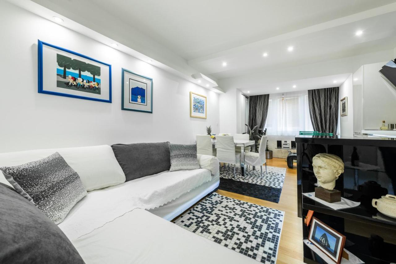 Luxury Apartment Set Split Buitenkant foto