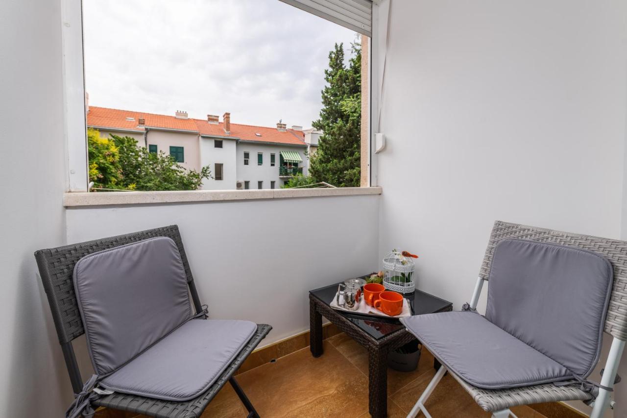 Luxury Apartment Set Split Buitenkant foto